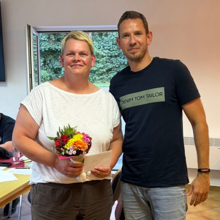 Ehrung von Nina Peimann zum 15-jährigen Jubiläum am 26.06.2026
